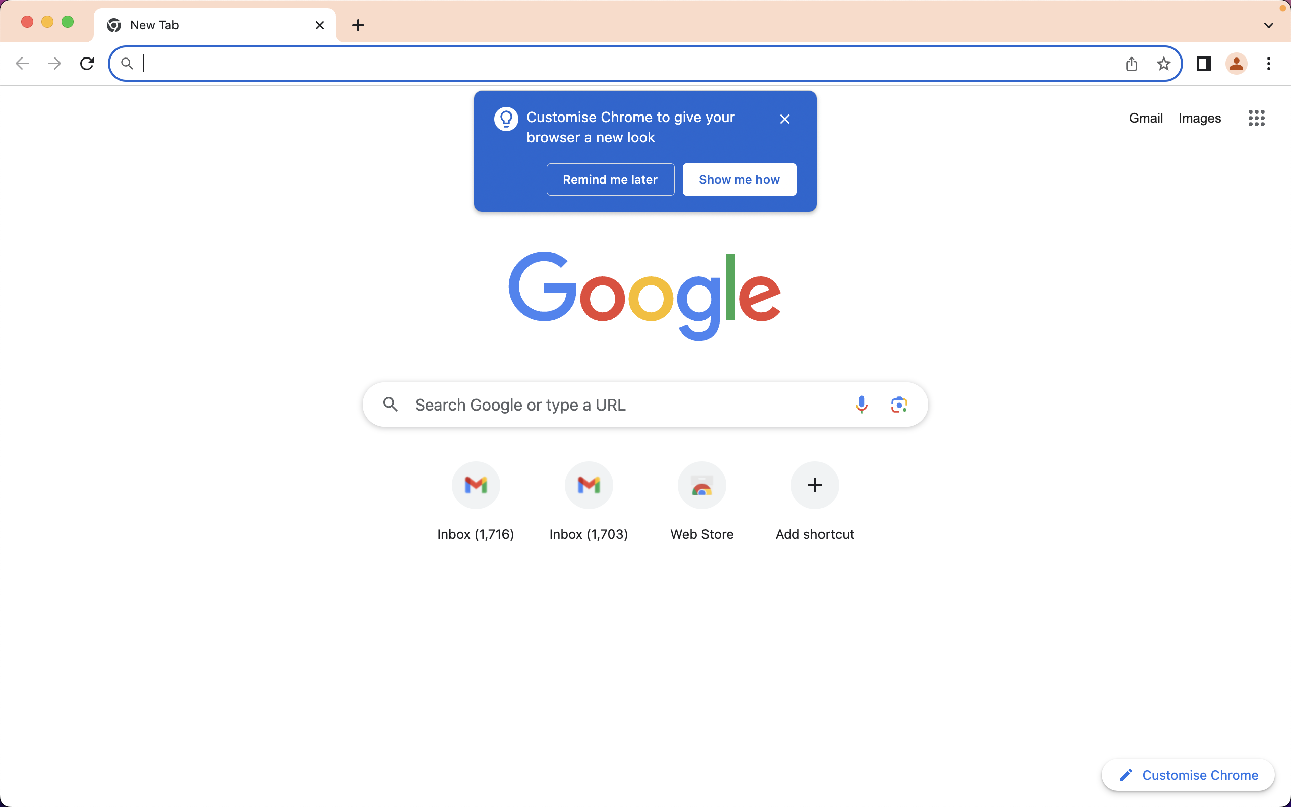 A Google Chrome announcement prompting users to personalize the browser's appearance.